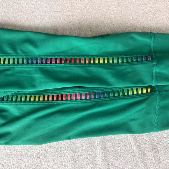 Nike One Rainbow Ladder Compression Shorts women's size small - Picture 8 of 9